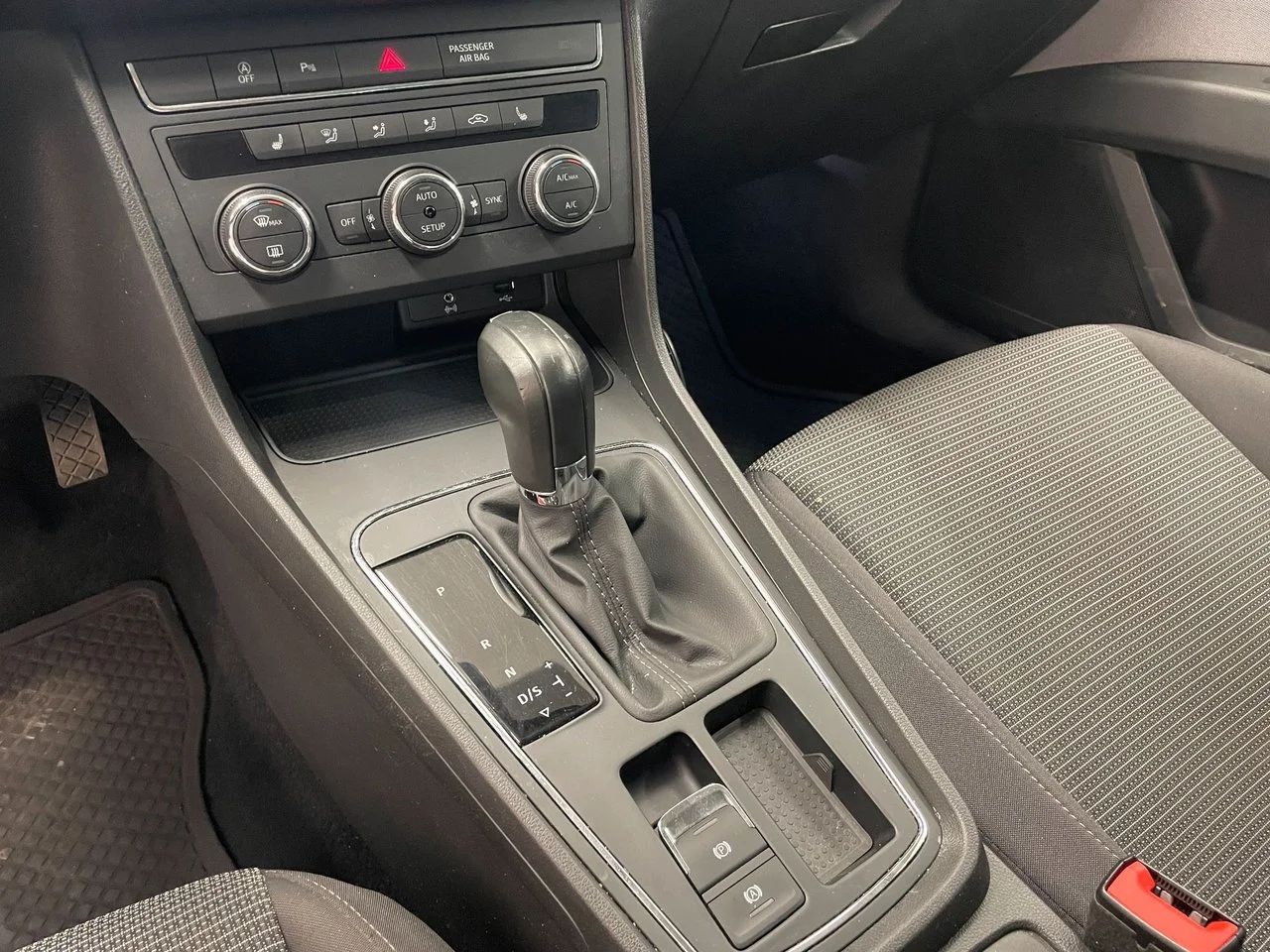 SEAT Leon ST 1.5 TGI Style CNG Drag Clima P-Sens 130hk – bild 15 av 17