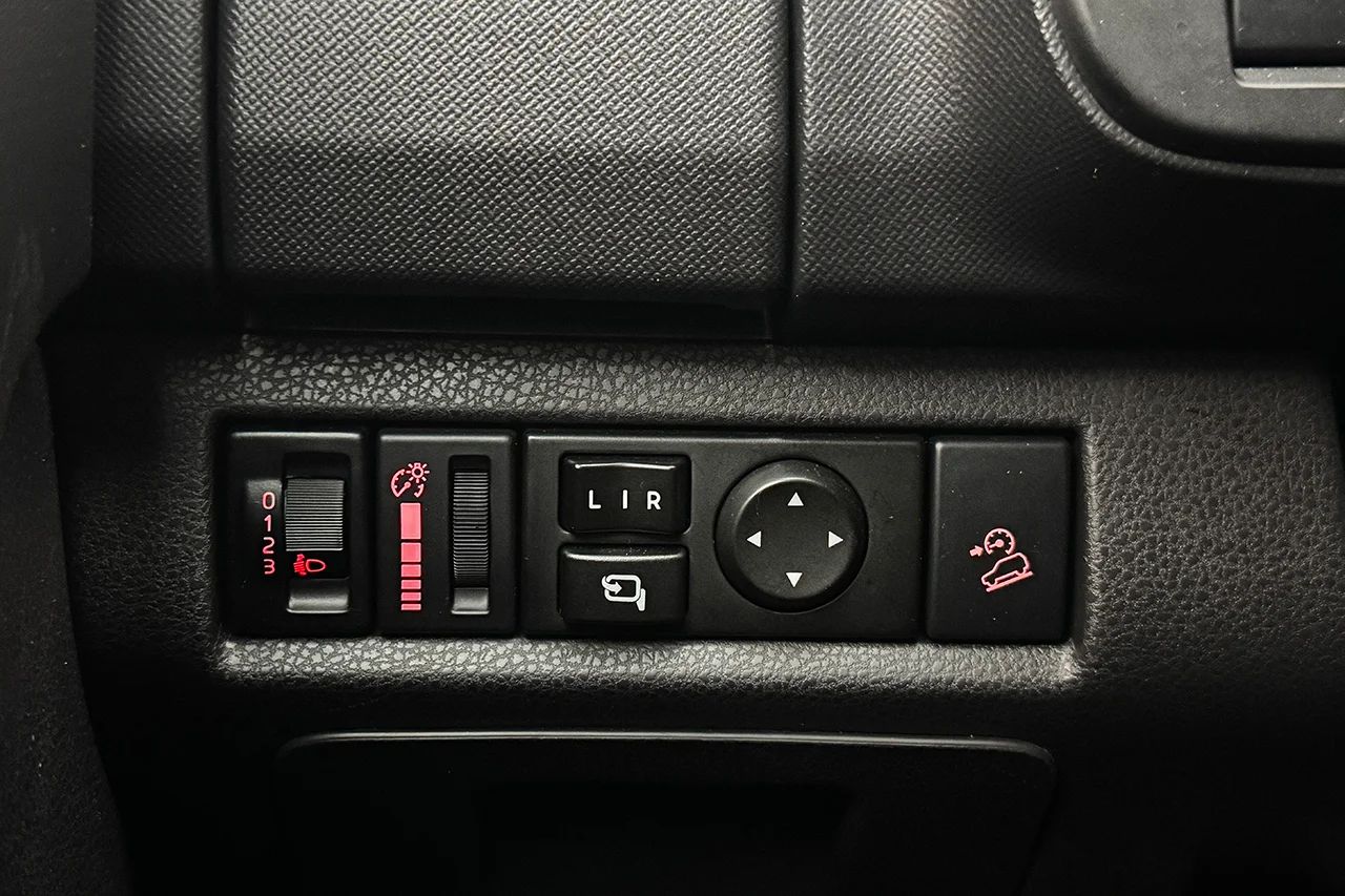 Isuzu D-Max Crew Cab 1.9 4WD Aut Drag Kamera MOMS 163hk – bild 23 av 26