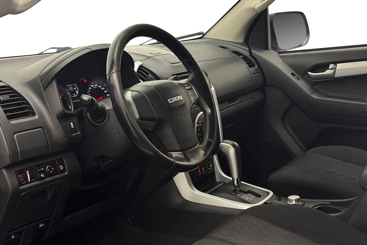 Isuzu D-Max Crew Cab 1.9 4WD Aut Drag Kamera MOMS 163hk – bild 11 av 26
