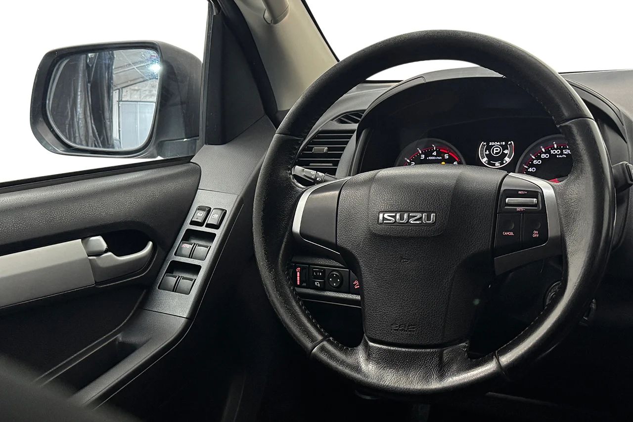 Isuzu D-Max Crew Cab 1.9 4WD Aut Drag Kamera MOMS 163hk – bild 14 av 26