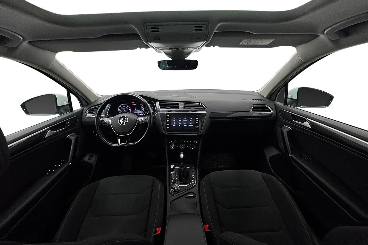 Volkswagen Tiguan 2.0 TDI 4M GT Executive Pano Drag Värmare Cockpit Kamera – bild 15 av 37