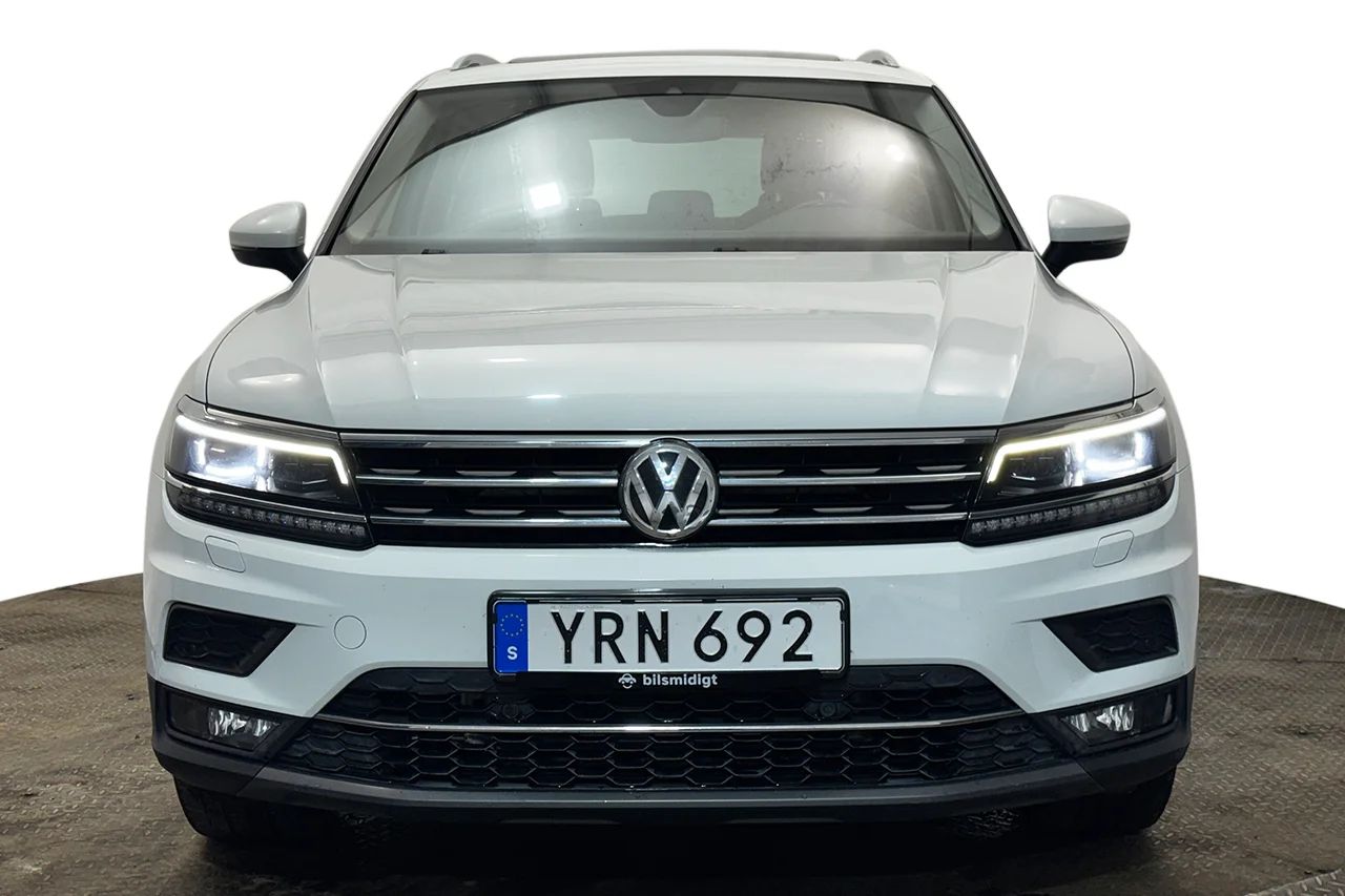 Volkswagen Tiguan 2.0 TDI 4M GT Executive Pano Drag Värmare Cockpit Kamera – bild 2 av 37