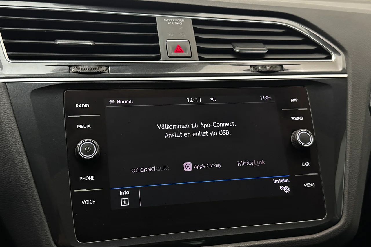 Volkswagen Tiguan 2.0 TDI 4M GT Executive Pano Drag Värmare Cockpit Kamera – bild 21 av 37