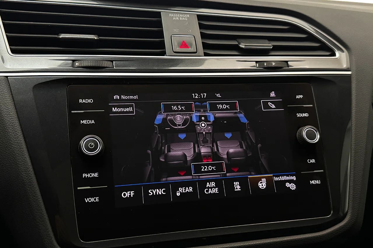 Volkswagen Tiguan 2.0 TDI 4M GT Executive Pano Drag Värmare Cockpit Kamera – bild 23 av 37