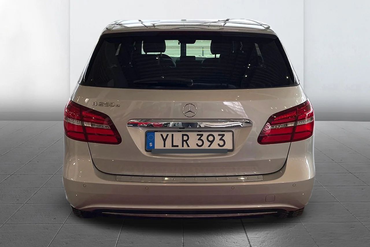 Mercedes-Benz B250 e 31 kWh Urban Läder P-Sens – bild 6 av 12