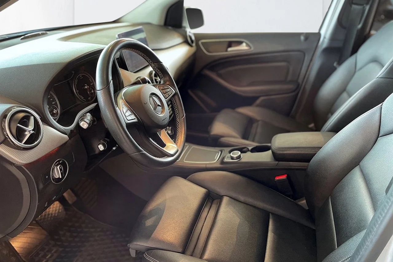 Mercedes-Benz B250 e 31 kWh Urban Läder P-Sens – bild 8 av 12