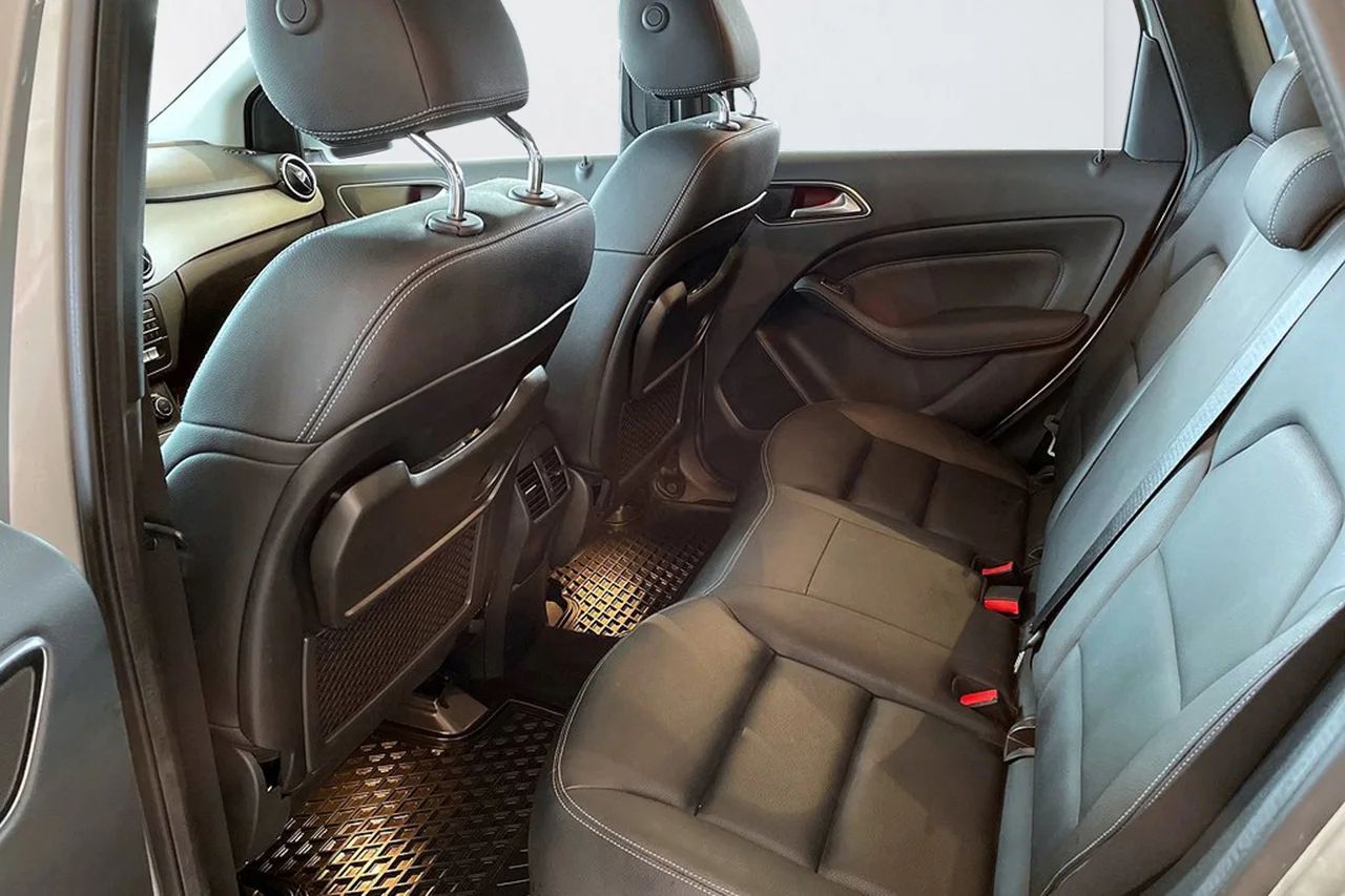 Mercedes-Benz B250 e 31 kWh Urban Läder P-Sens – bild 10 av 12