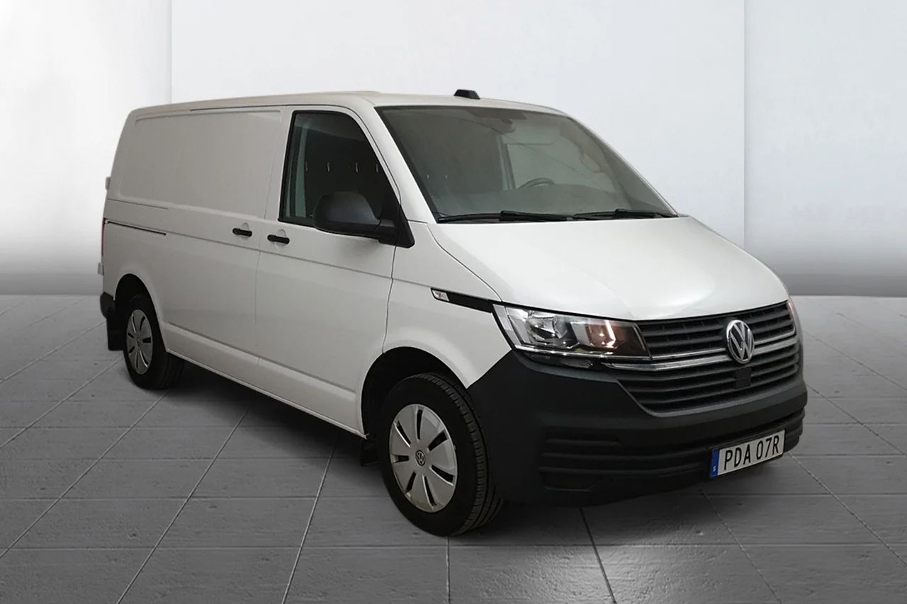 Volkswagen Transporter 2.0 TDI 110hk Drag Värmare Kamera CarPlay MOMS – bild 3 av 11