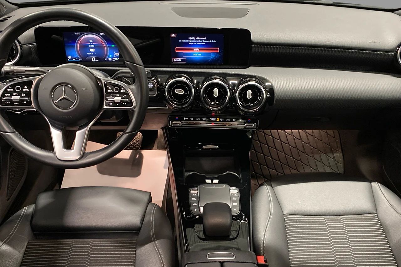 Mercedes-Benz A 250 e Sedan 218hk Aut Navi Kamera P-assist MOMS – bild 8 av 10