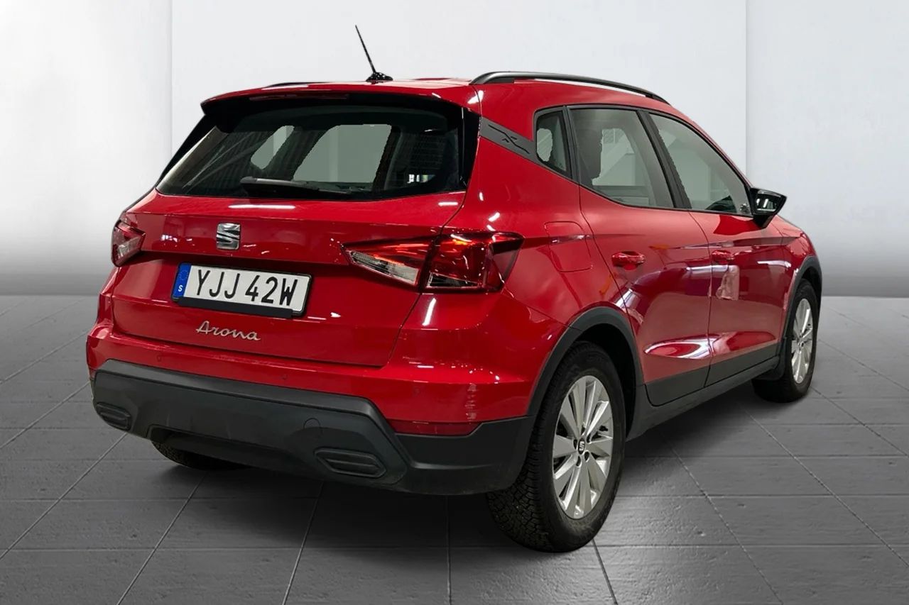 SEAT Arona 1.0 TSI 110hk DSG Style Cockpit CarPlay Klimat MOMS – bild 4 av 9