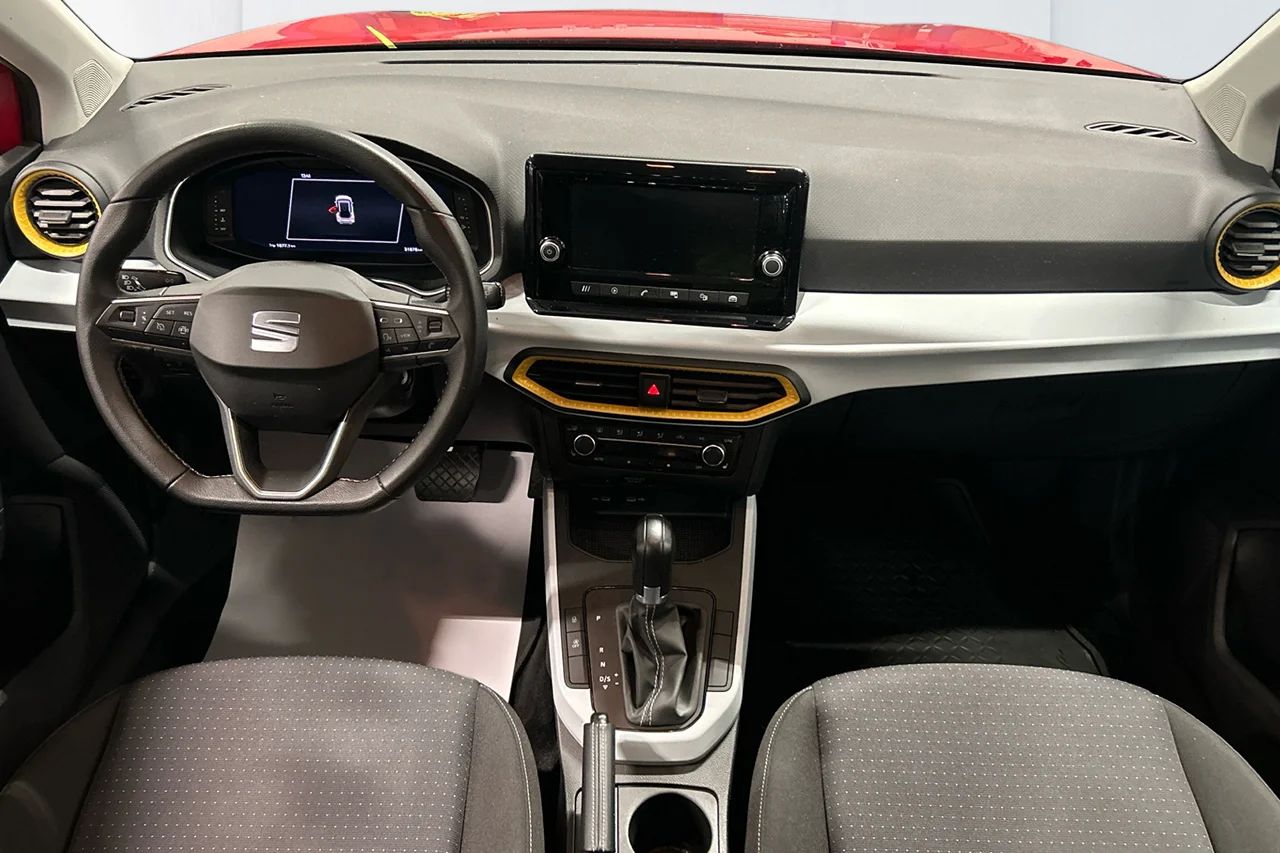 SEAT Arona 1.0 TSI 110hk DSG Style Cockpit CarPlay Klimat MOMS – bild 8 av 9