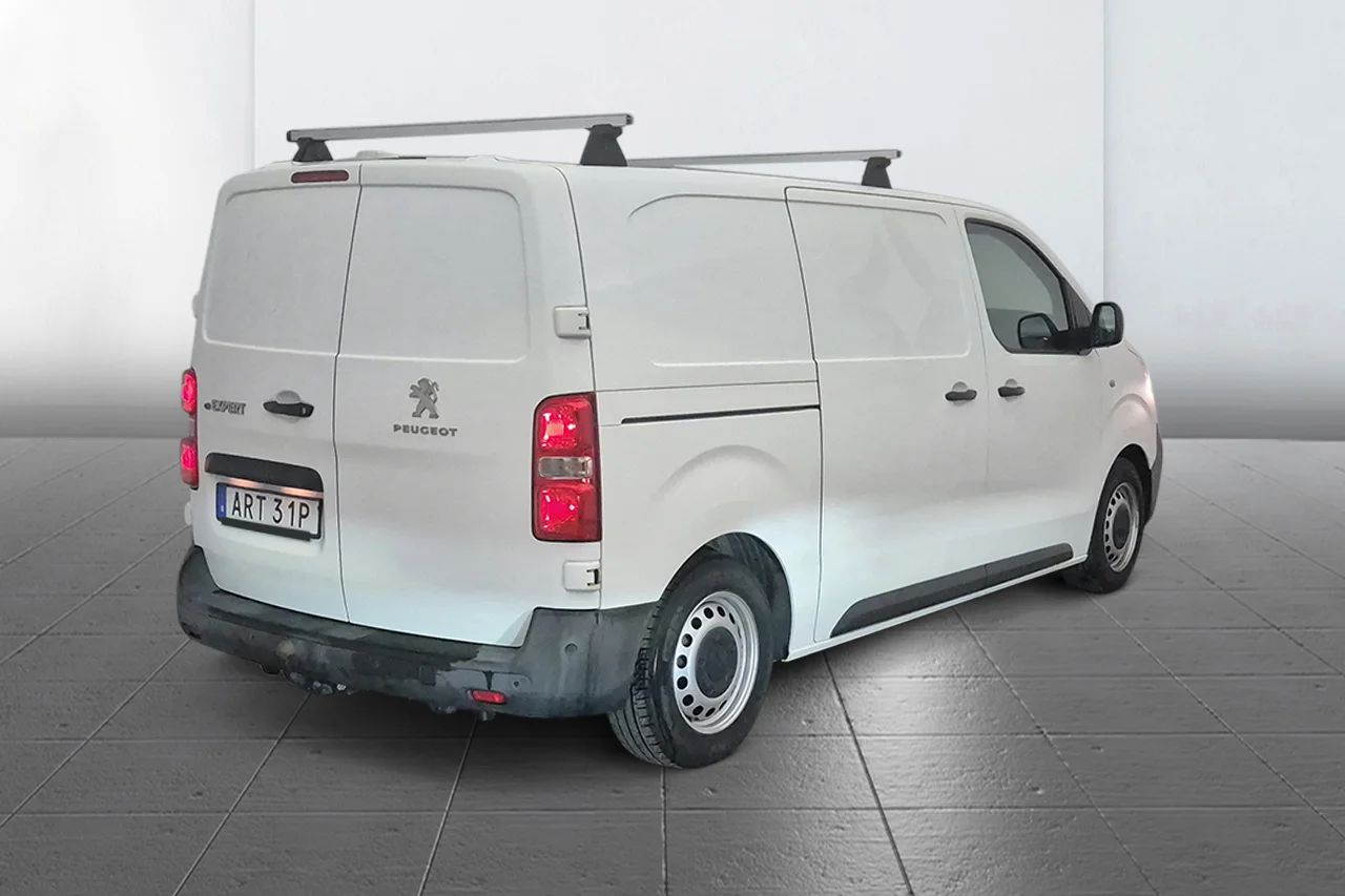 Peugeot e-Expert 75 kWh L2 136hk Drag 360-kamera BLIS MOMS – bild 4 av 11