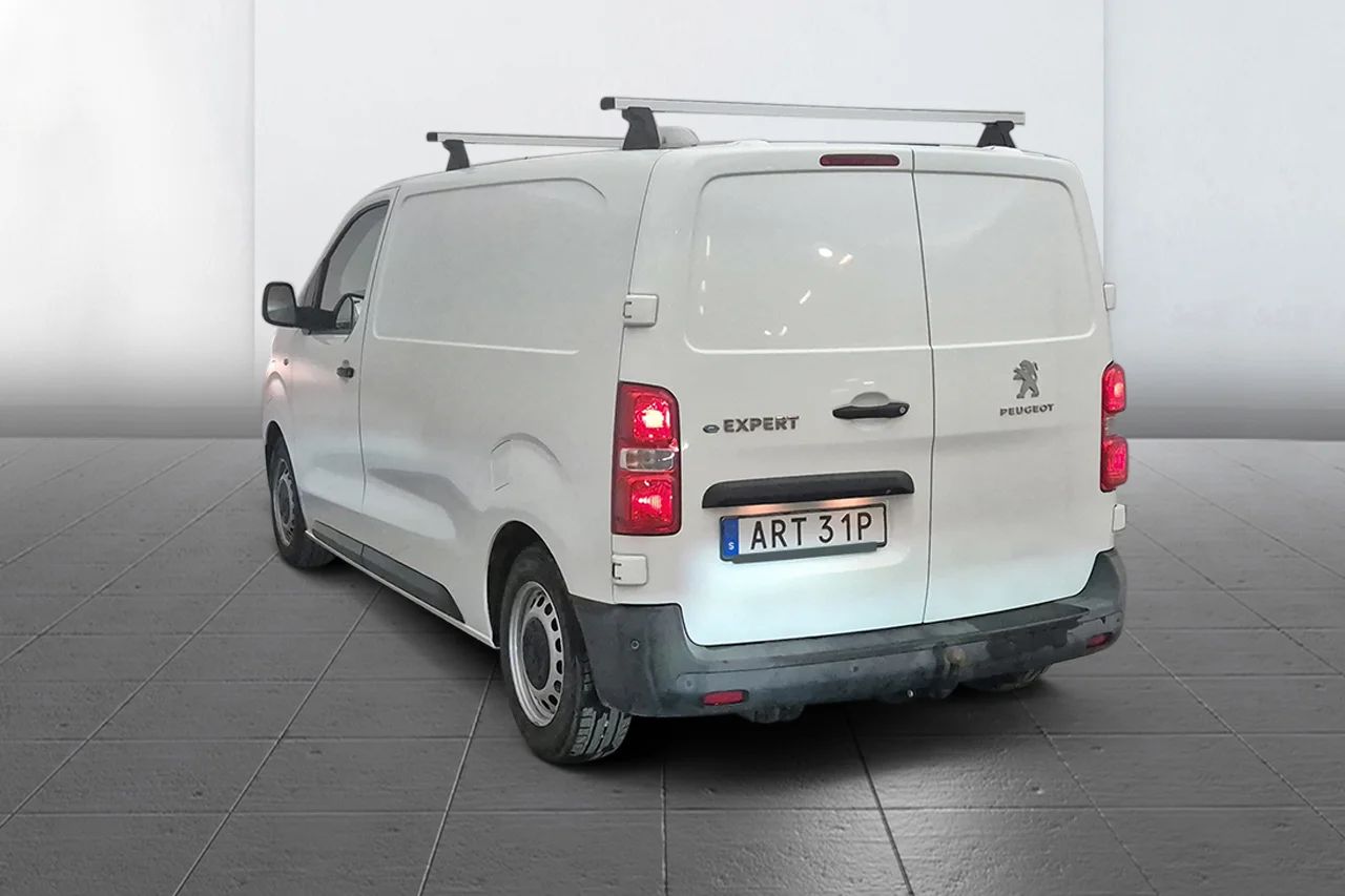 Peugeot e-Expert 75 kWh L2 136hk Drag 360-kamera BLIS MOMS – bild 5 av 11