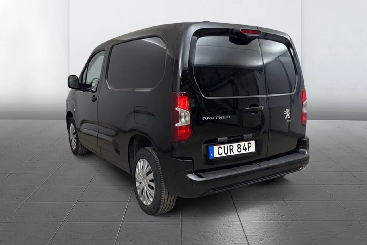 Peugeot Partner 1.5 BlueHDi 130hk Aut Klimat PDC CarPlay MOMS – bild 6 av 11