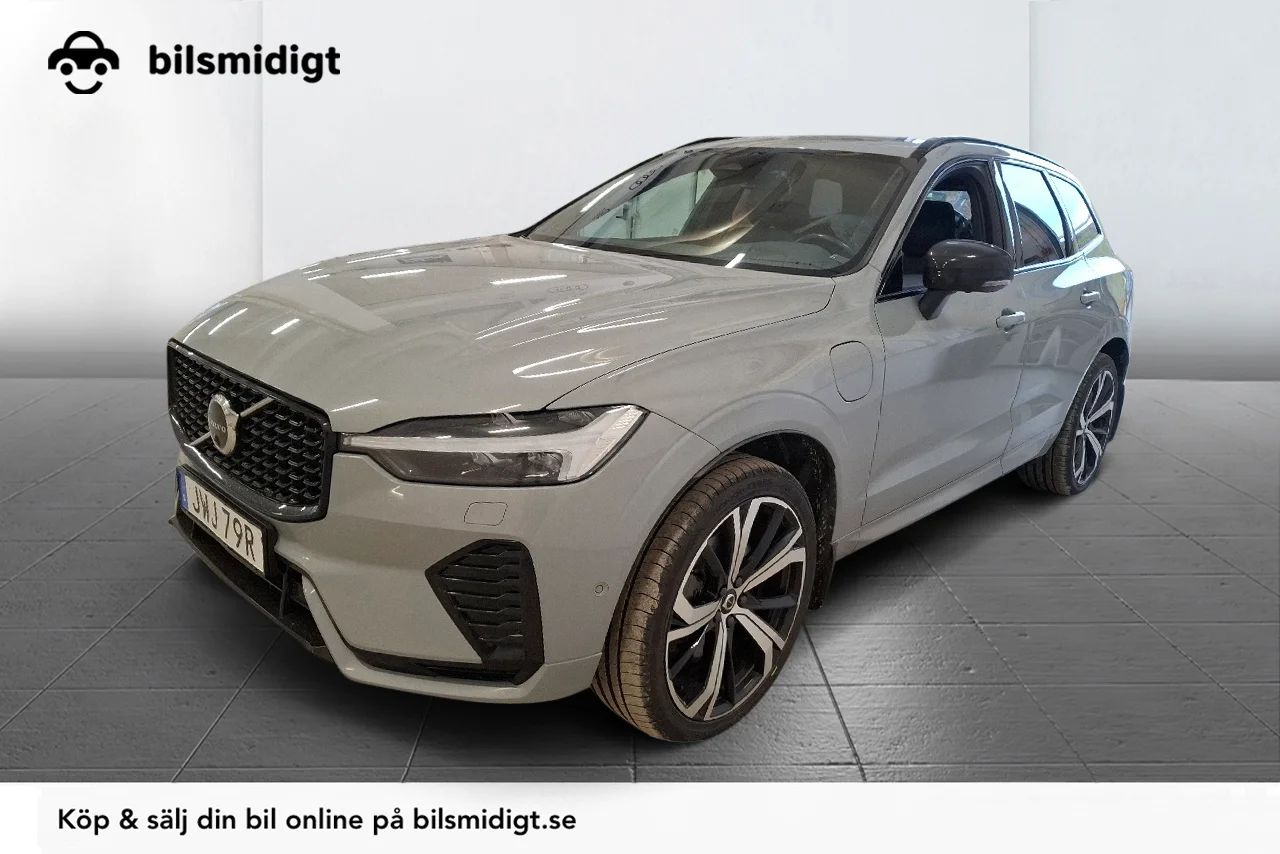 Volvo XC60 Recharge T6 AWD Plus Dark Edition 350hk Pilot BLIS Kamera MOMS