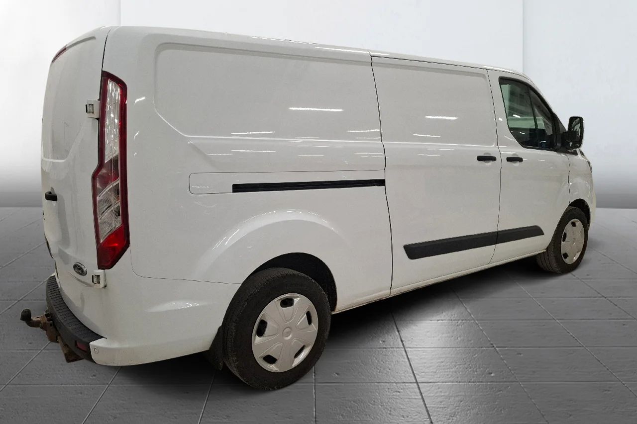 Ford Transit Custom 340 2.0 EcoBlue 130hk Värmare Kamera PDC MOMS – bild 4 av 8