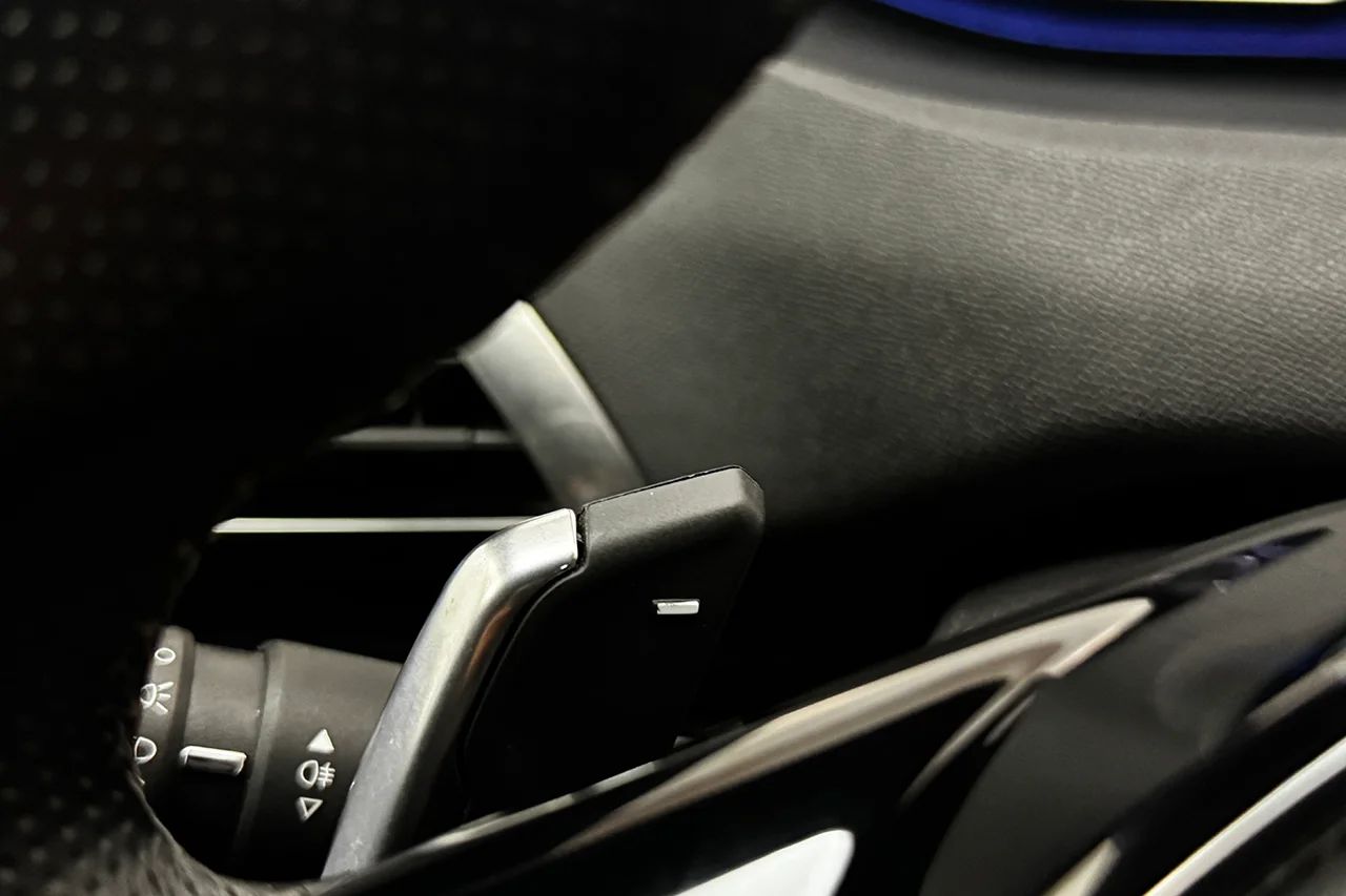 Peugeot 3008 1.2 PureTech GT Navi Kamera Delläder Cockpit MOMS 131hk – bild 20 av 30