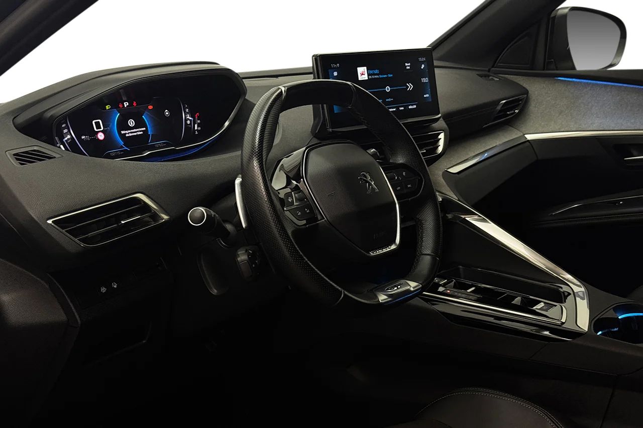 Peugeot 3008 1.2 PureTech GT Navi Kamera Delläder Cockpit MOMS 131hk – bild 12 av 30