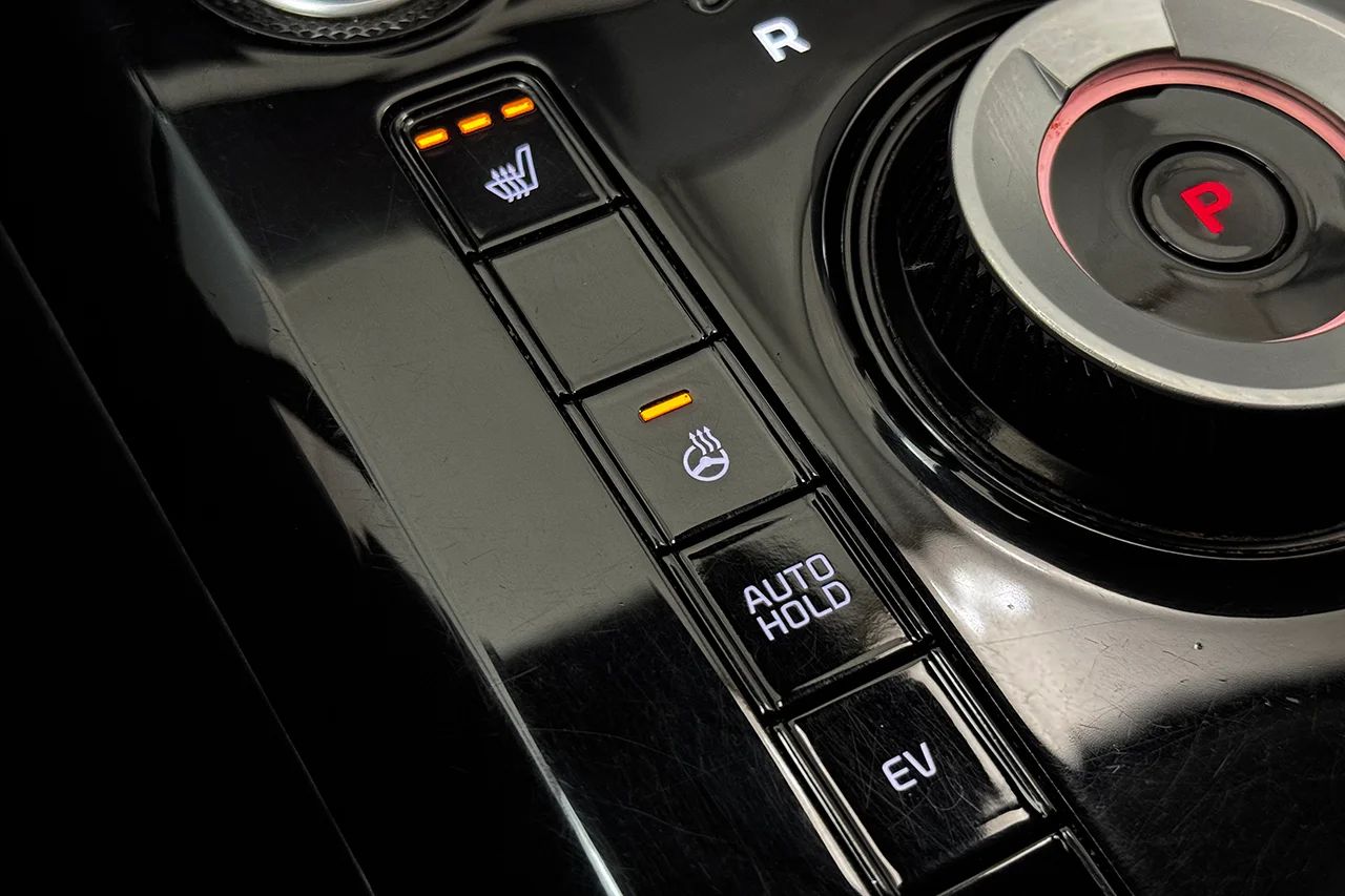 Kia Niro Plug-In Navi Kamera Cockpit Delläder 183hk – bild 30 av 33