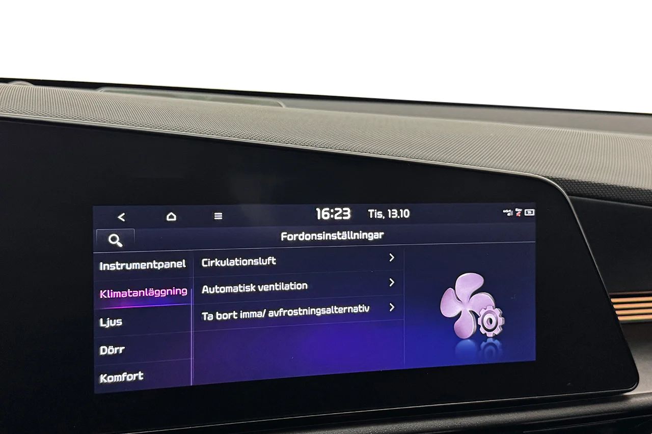 Kia Niro Plug-In Navi Kamera Cockpit Delläder 183hk – bild 23 av 33