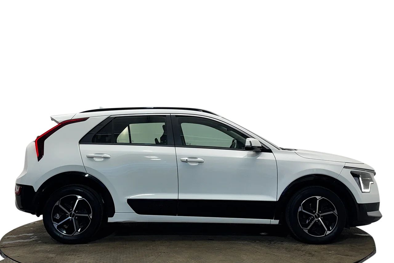 Kia Niro Plug-In Navi Kamera Cockpit Delläder 183hk – bild 3 av 33