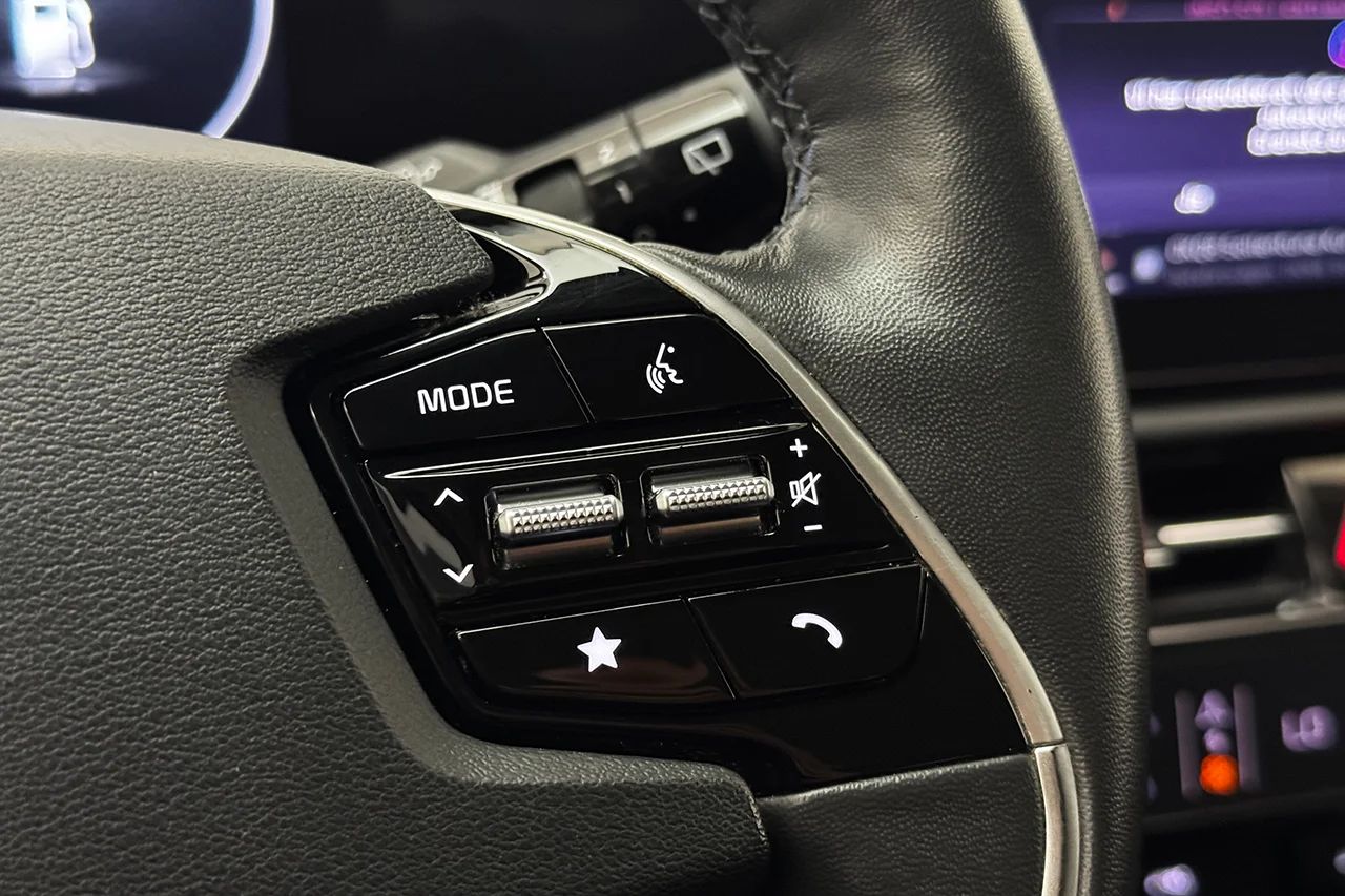Kia Niro Plug-In Navi Kamera Cockpit Delläder 183hk – bild 18 av 33