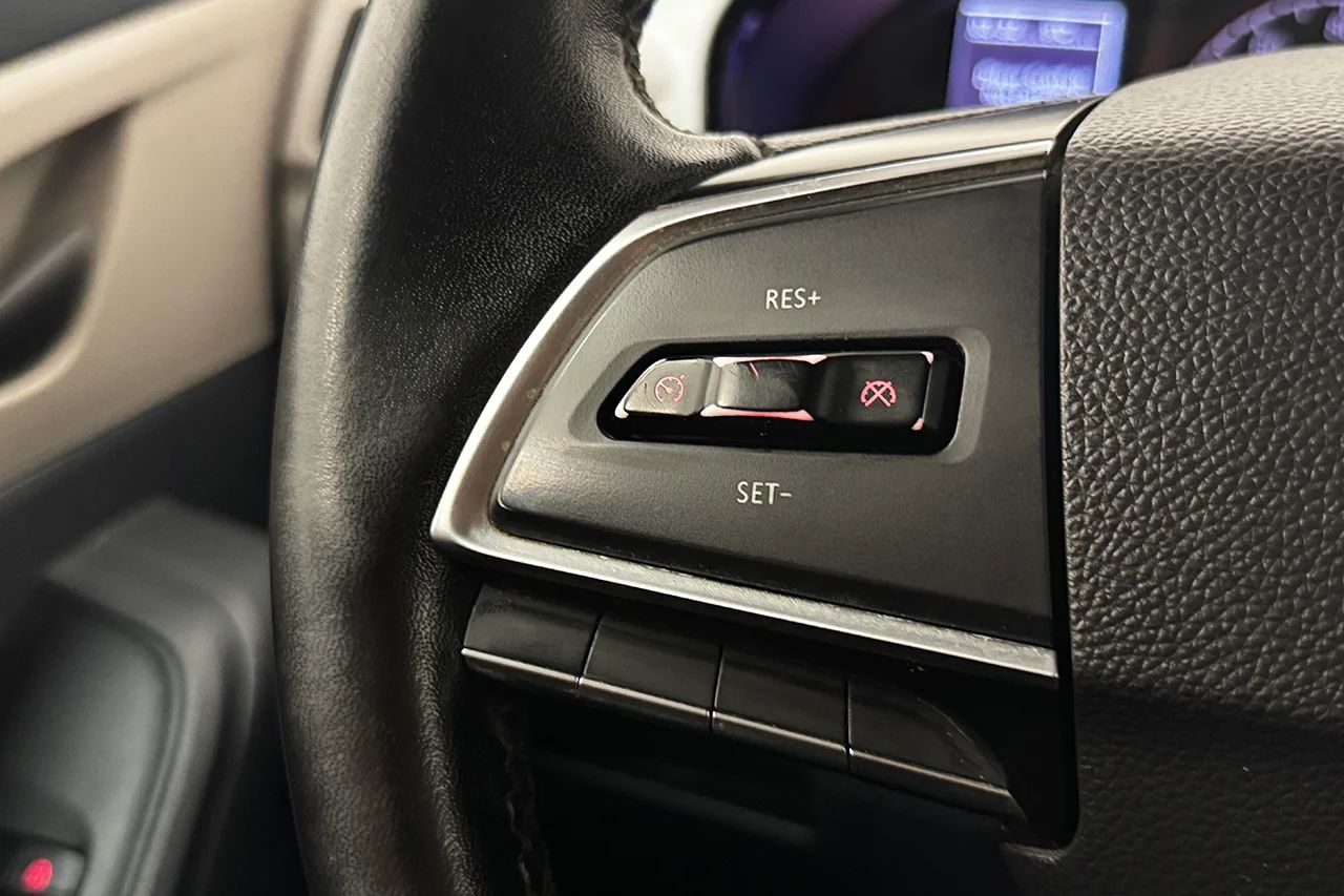 Maxus e-Deliver 3 52.5 kWh CCS CarPlay P-Sensorer Kamera MOMS – bild 17 av 26