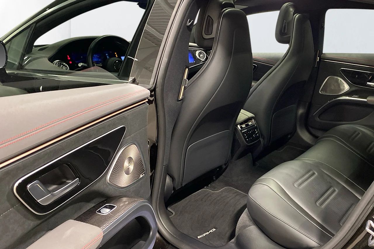 Mercedes-AMG EQS 53 4MATIC+ 658hk Pano HUD Luft Massage 360-kamera – bild 7 av 12