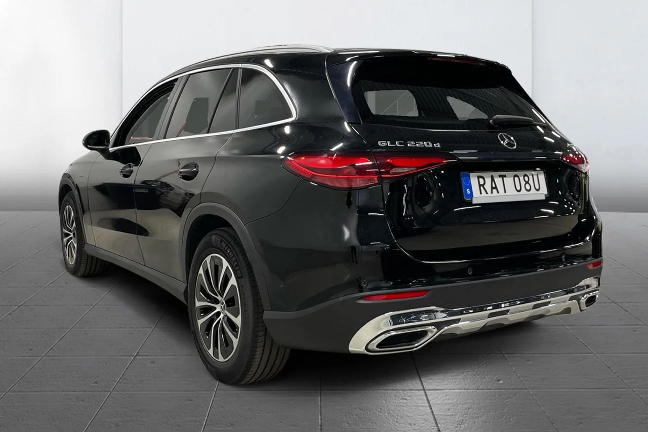 Mercedes-Benz GLC 220d 4MATIC Avantgarde Navi Kamera Elbaklucka MOMS – bild 5 av 9