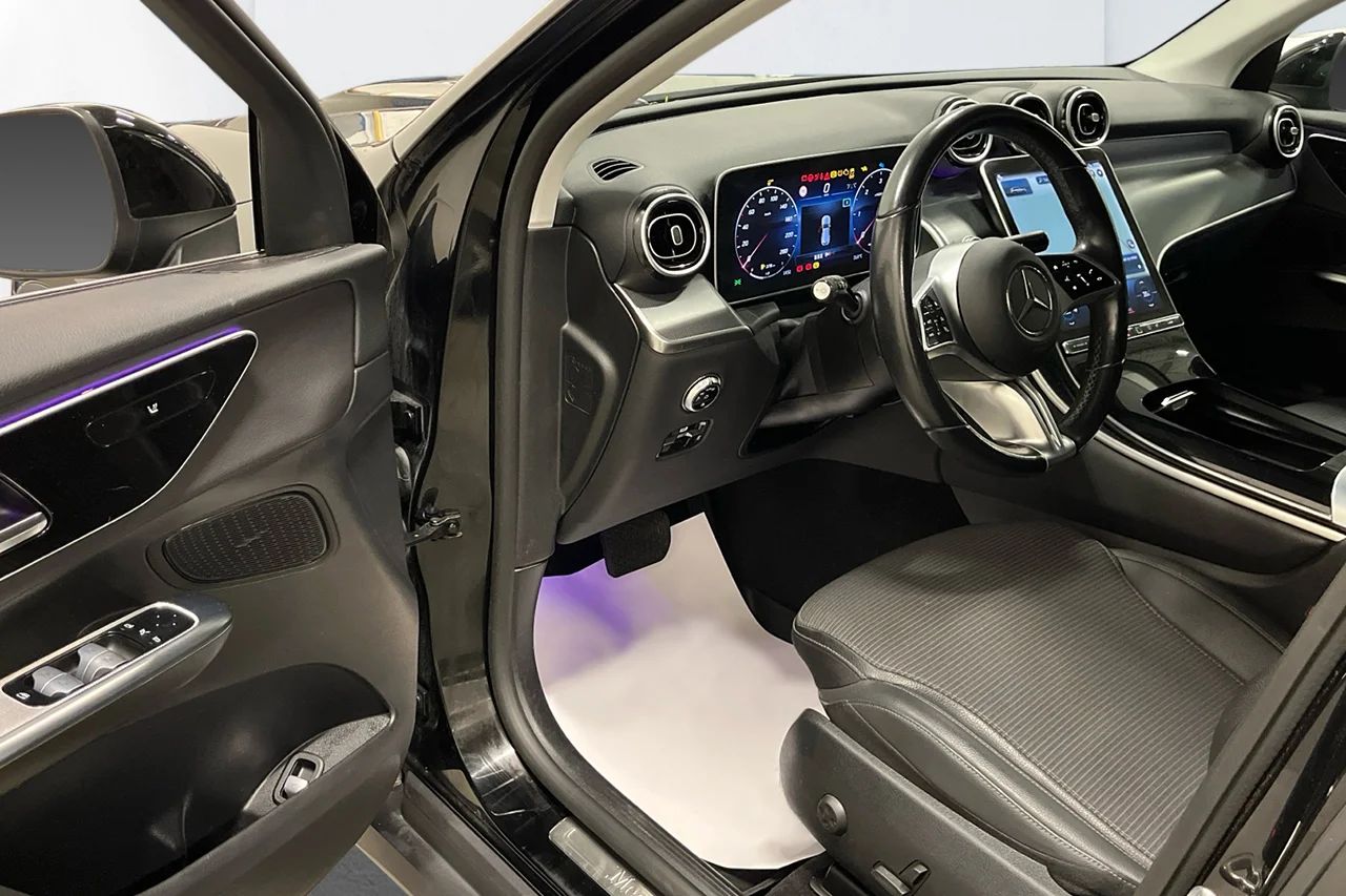 Mercedes-Benz GLC 220d 4MATIC Avantgarde Navi Kamera Elbaklucka MOMS – bild 6 av 9