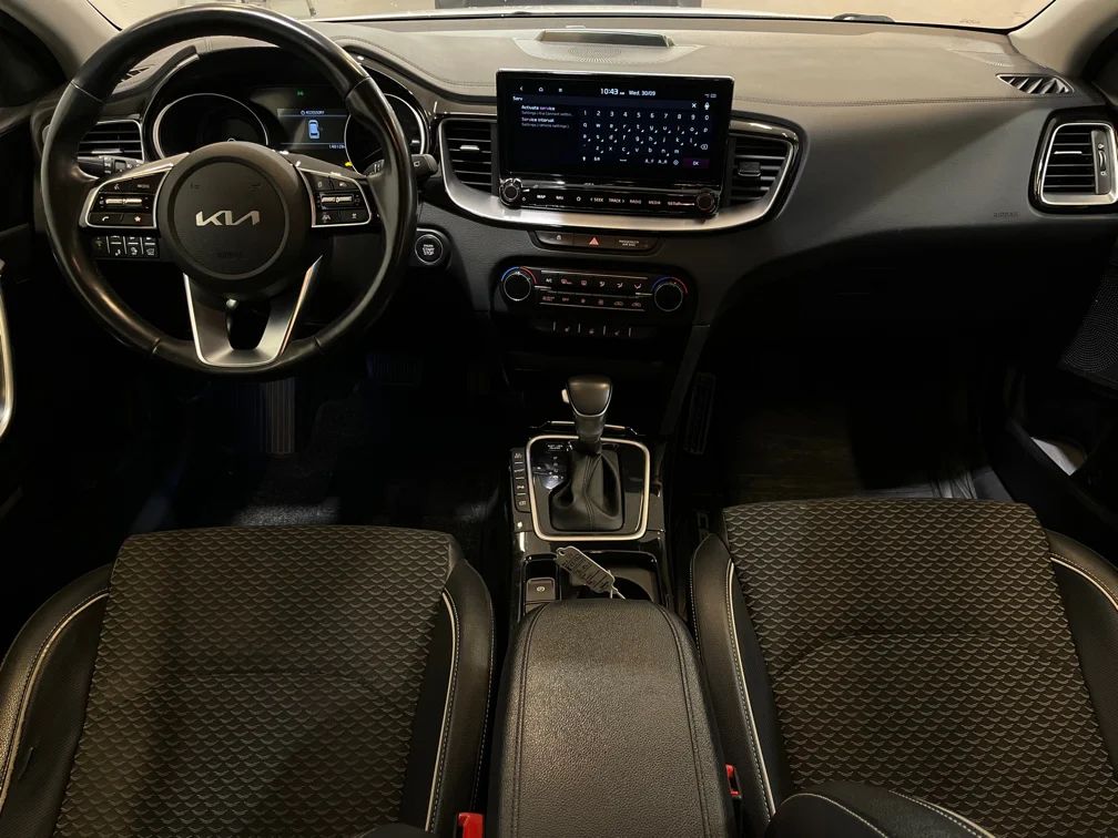 Kia Ceed SW Plug-in Hybrid Advance ACC Navi Kamera Rattvärme MOMS 141hk – bild 9 av 10