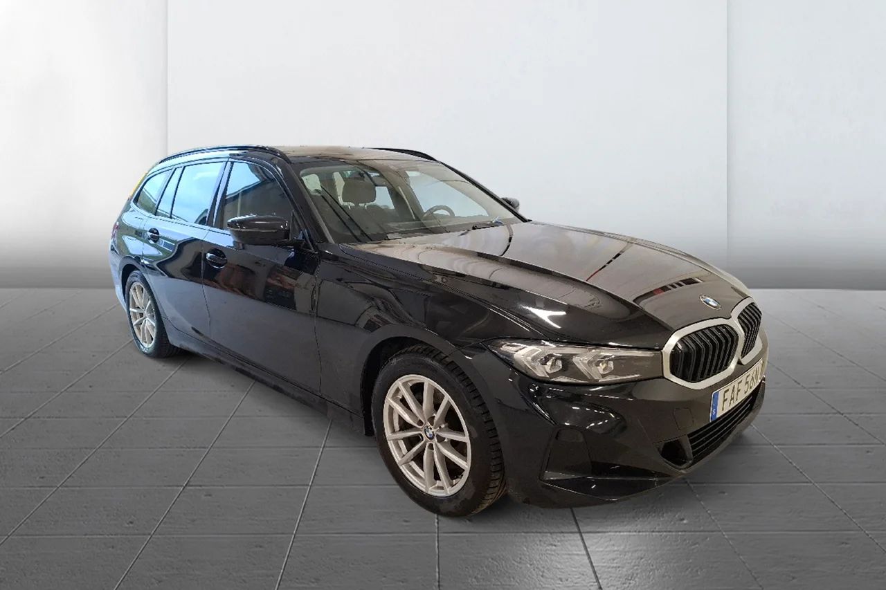BMW 320d xDrive Touring 190hk Drag Värmare Rattvärme Navi MOMS – bild 3 av 9