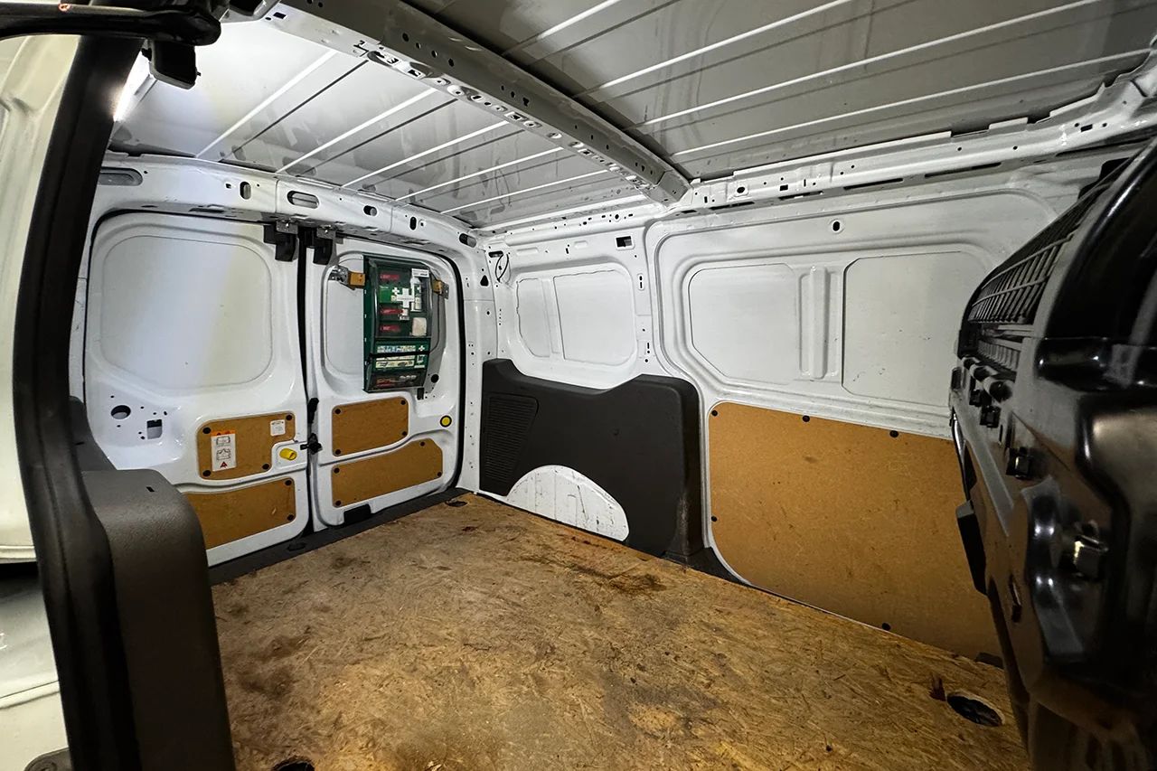 Ford Transit Connect 230 LWB 1.5 Aut Drag Kamera P-Sens 3-Sits MOMS – bild 11 av 26