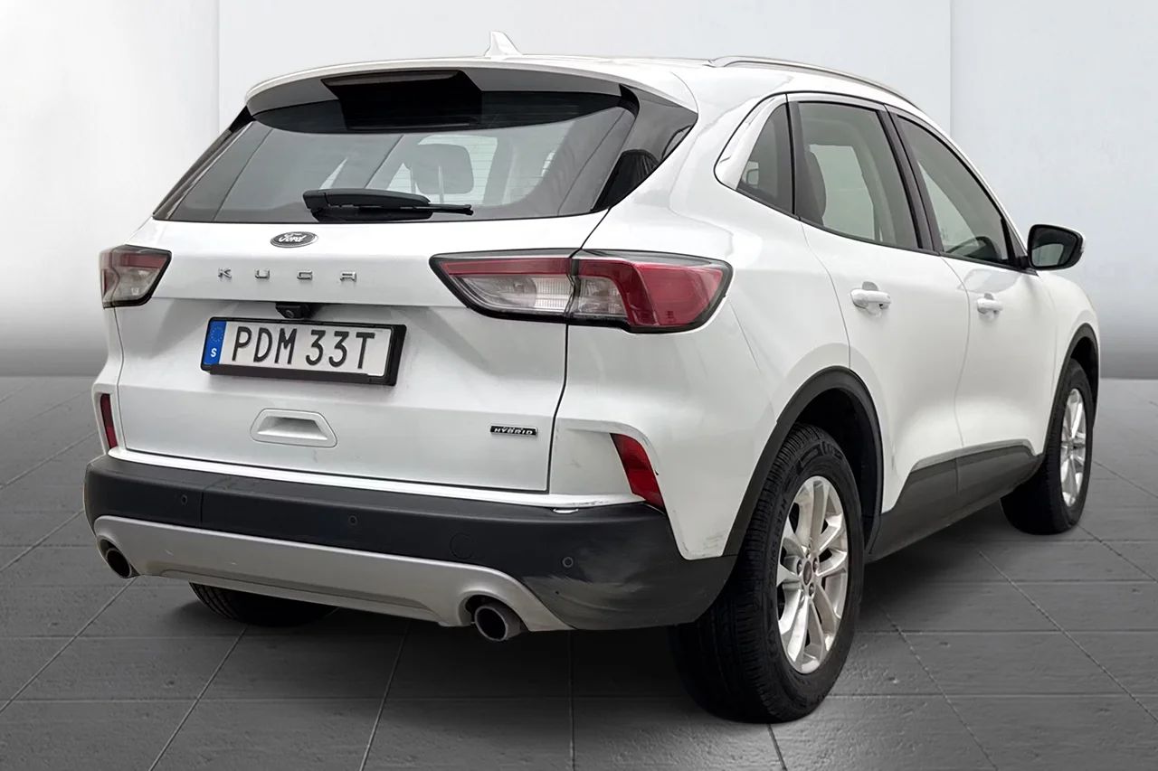 Ford Kuga Plug-In Titanium Navi Kamera Keyless Rattvärme 225hk – bild 4 av 15