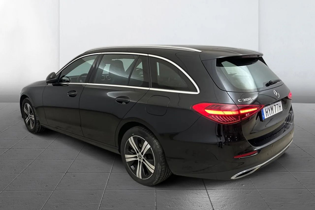Mercedes-Benz C 300 e T Avantgarde Navi Kamera Burmester Rattvärme 313hk – bild 5 av 12