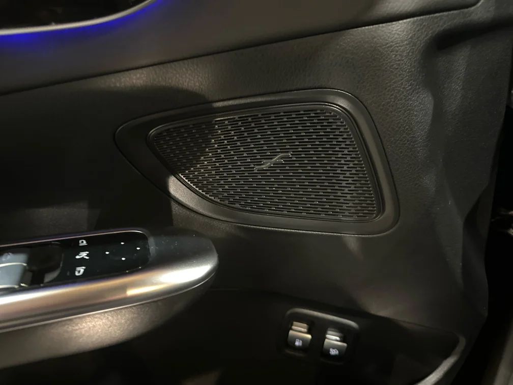 Mercedes-Benz C 300 e T Avantgarde Navi Kamera Burmester Rattvärme 313hk – bild 11 av 12