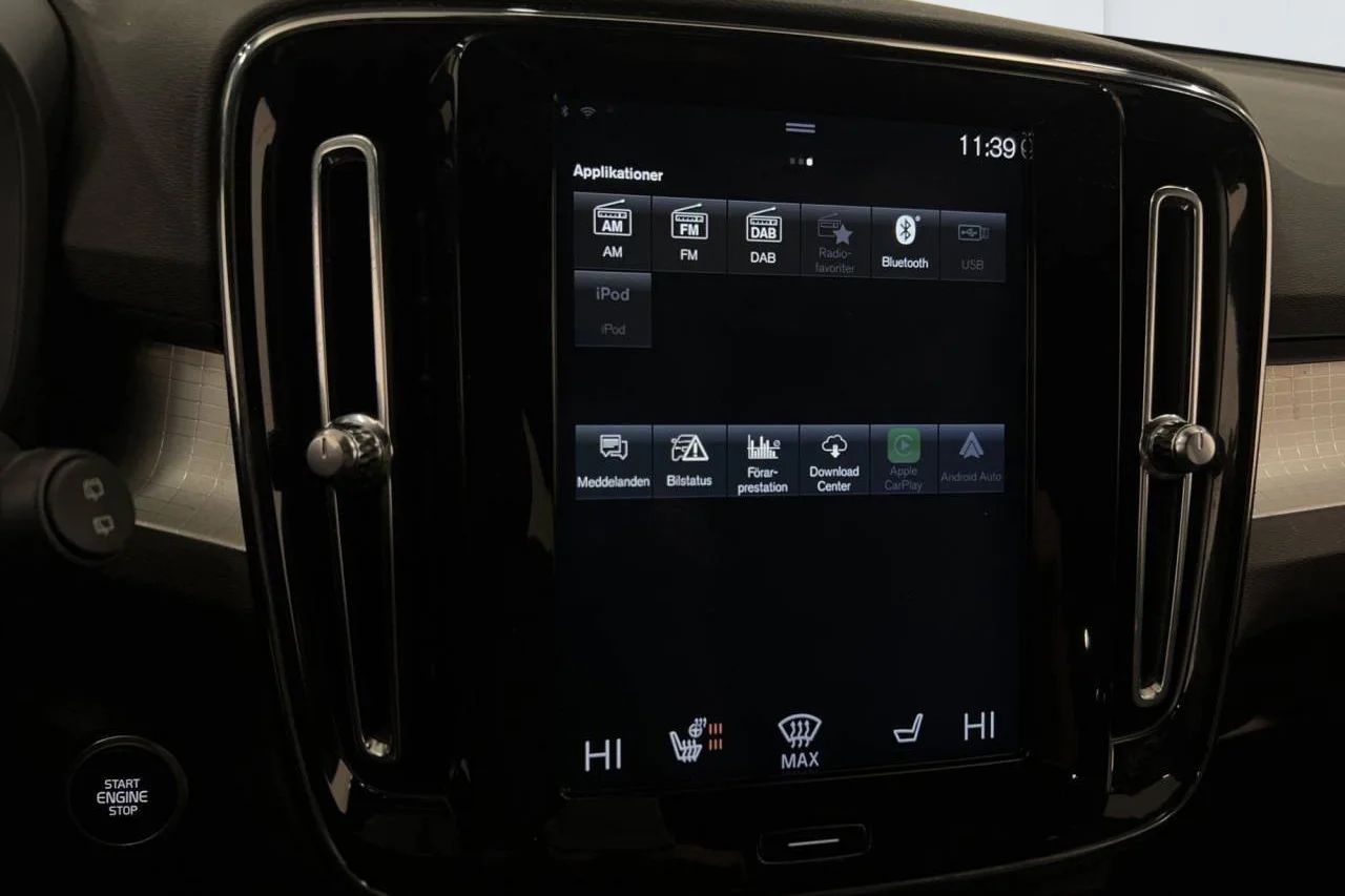 Volvo XC40 T4 Momentum Pro Skinn Stolminne Värmare 360° Navi P-Klima – bild 19 av 22