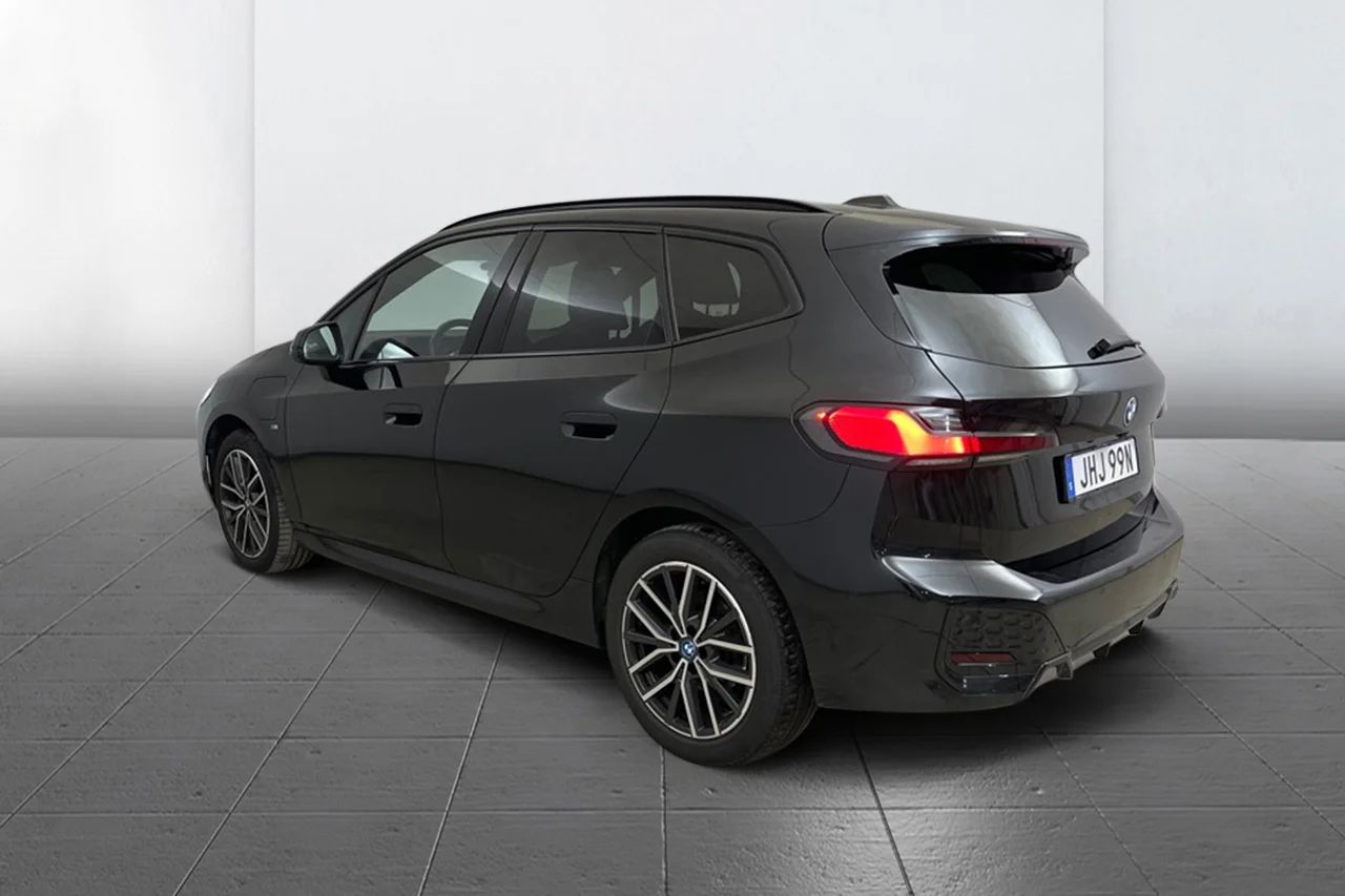 BMW 225e xDrive Active Tour M Sport Premium Navi Kamera DrivAssist+ 245hk – bild 5 av 10
