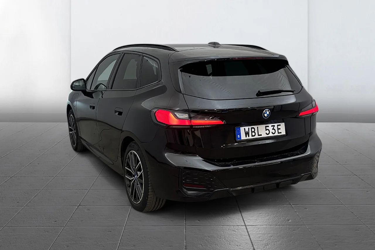 BMW 225e xDrive Active Tour M Sport Premium Drag Navi Kamera DrivAssist+ – bild 4 av 8