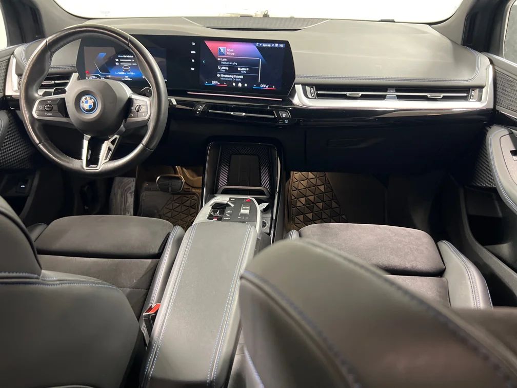 BMW 225e xDrive Active Tour M Sport Premium Drag Navi Kamera DrivAssist+ – bild 7 av 8