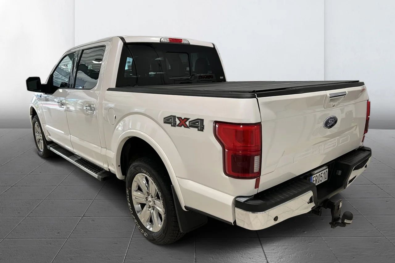 Ford F-150 SuperCrew 5.0 V8 Lariat Drag Pano 360° Läder MOMS 401hk – bild 8 av 19