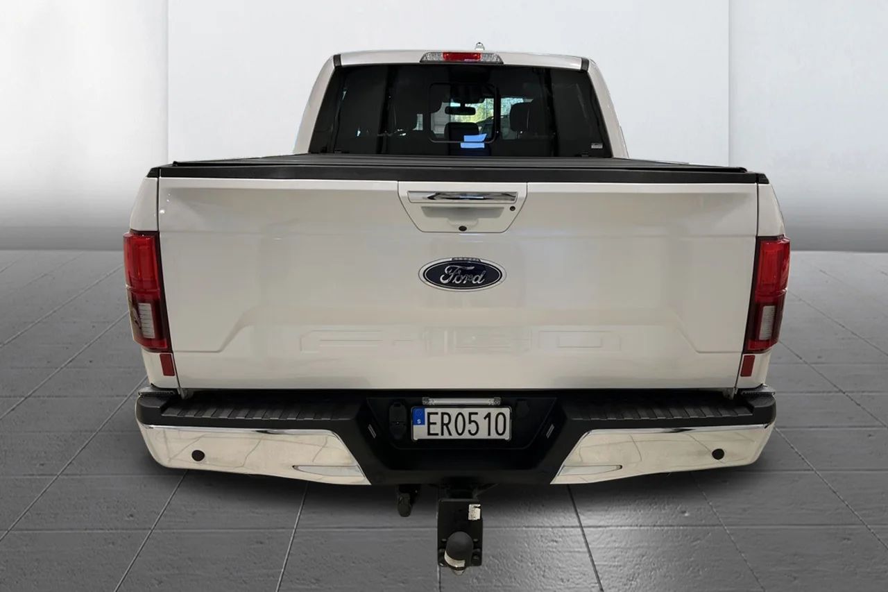 Ford F-150 SuperCrew 5.0 V8 Lariat Drag Pano 360° Läder MOMS 401hk – bild 6 av 19