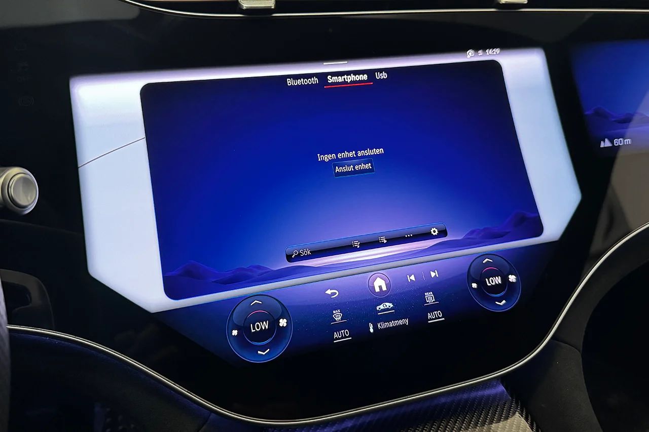 Mercedes-Benz AMG EQS 53 4MATIC+ Nappa Pano HUD Luftfjädring Massage 360° Passagerarskärm 658hk – bild 38 av 62