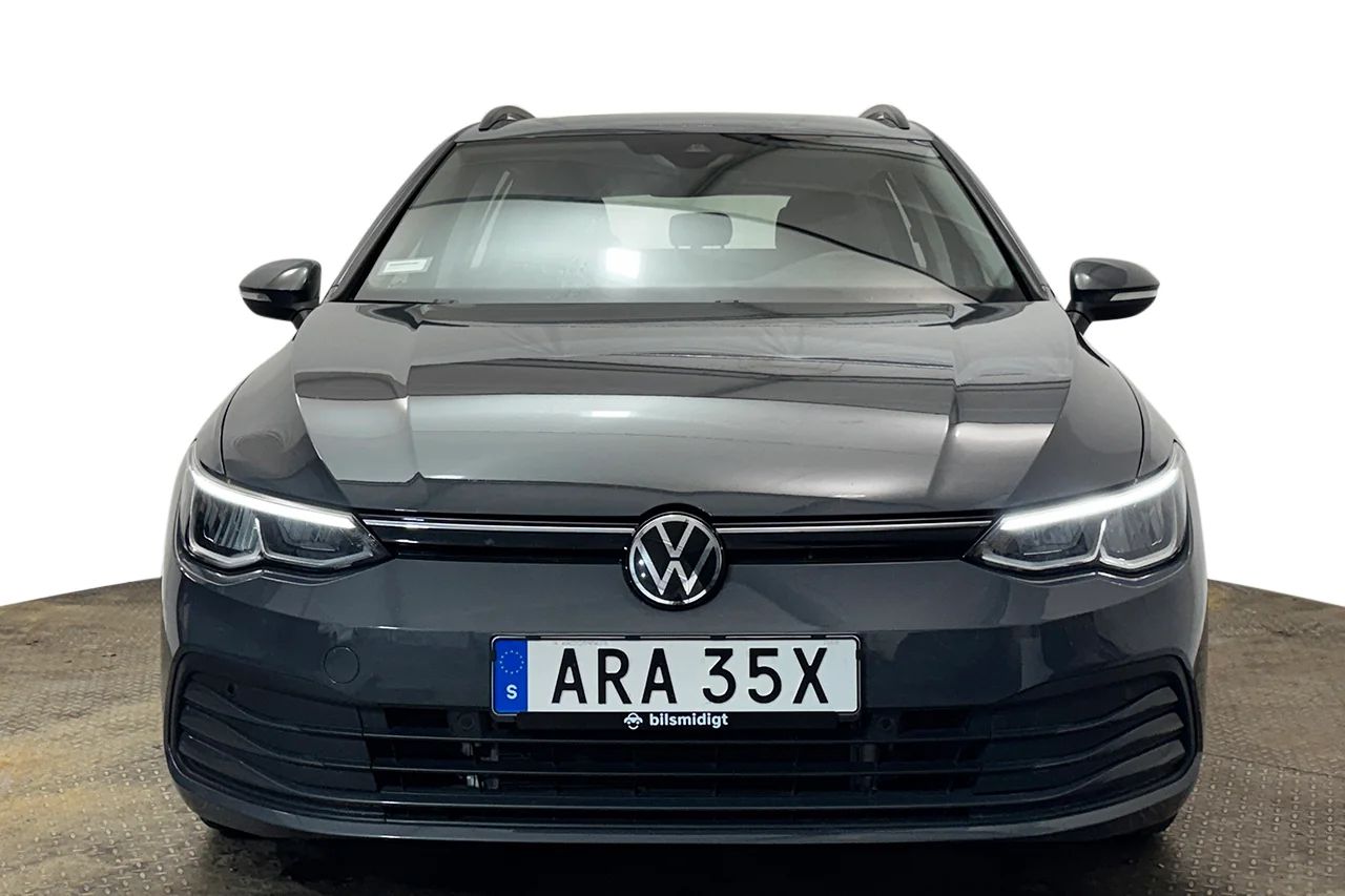 Volkswagen Golf Sportscombi 1.5 eTSI Automat Massage Nav Kamera Cockpit Keyless MOMS – bild 2 av 34
