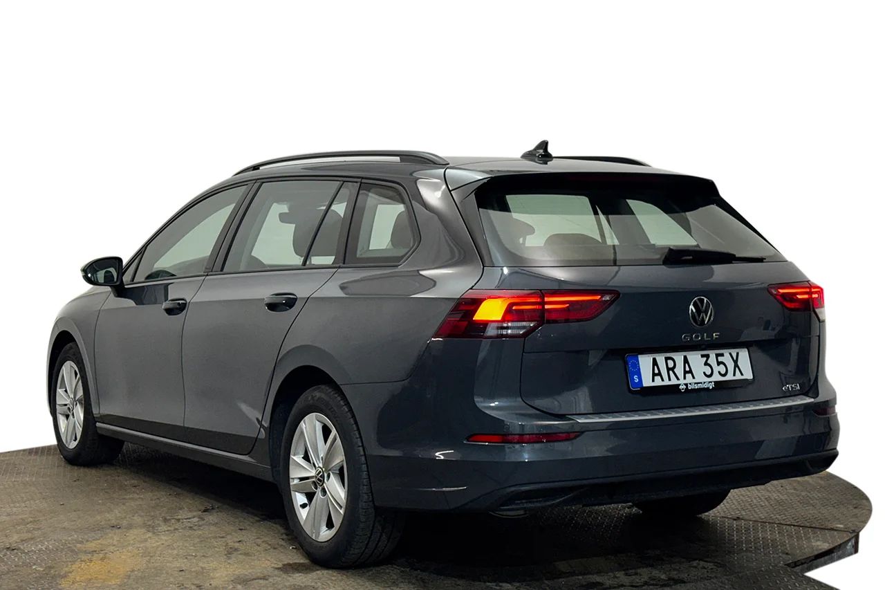 Volkswagen Golf Sportscombi 1.5 eTSI Automat Massage Nav Kamera Cockpit Keyless MOMS – bild 8 av 34