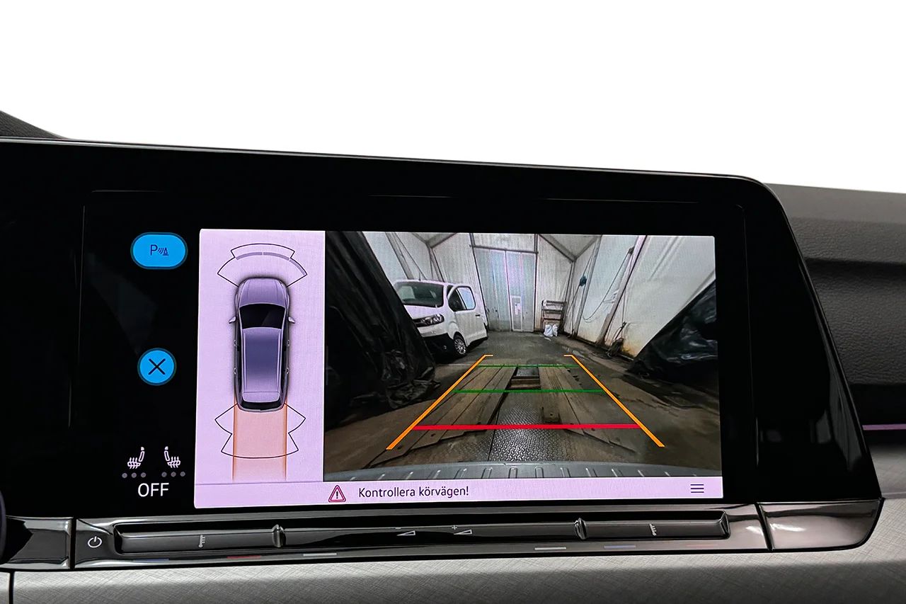 Volkswagen Golf Sportscombi 1.5 eTSI Automat Massage Nav Kamera Cockpit Keyless MOMS – bild 22 av 34