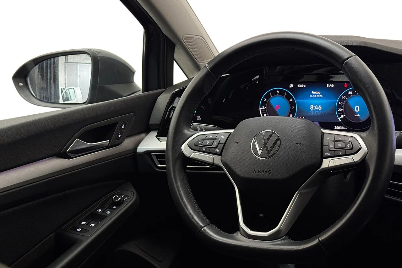 Volkswagen Golf Sportscombi 1.5 eTSI Automat Massage Nav Kamera Cockpit Keyless MOMS – bild 18 av 34