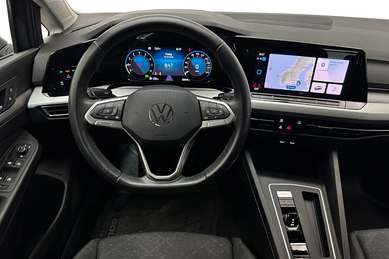 Volkswagen Golf Sportscombi 1.5 eTSI Automat Massage Nav Kamera Cockpit Keyless MOMS – bild 19 av 34