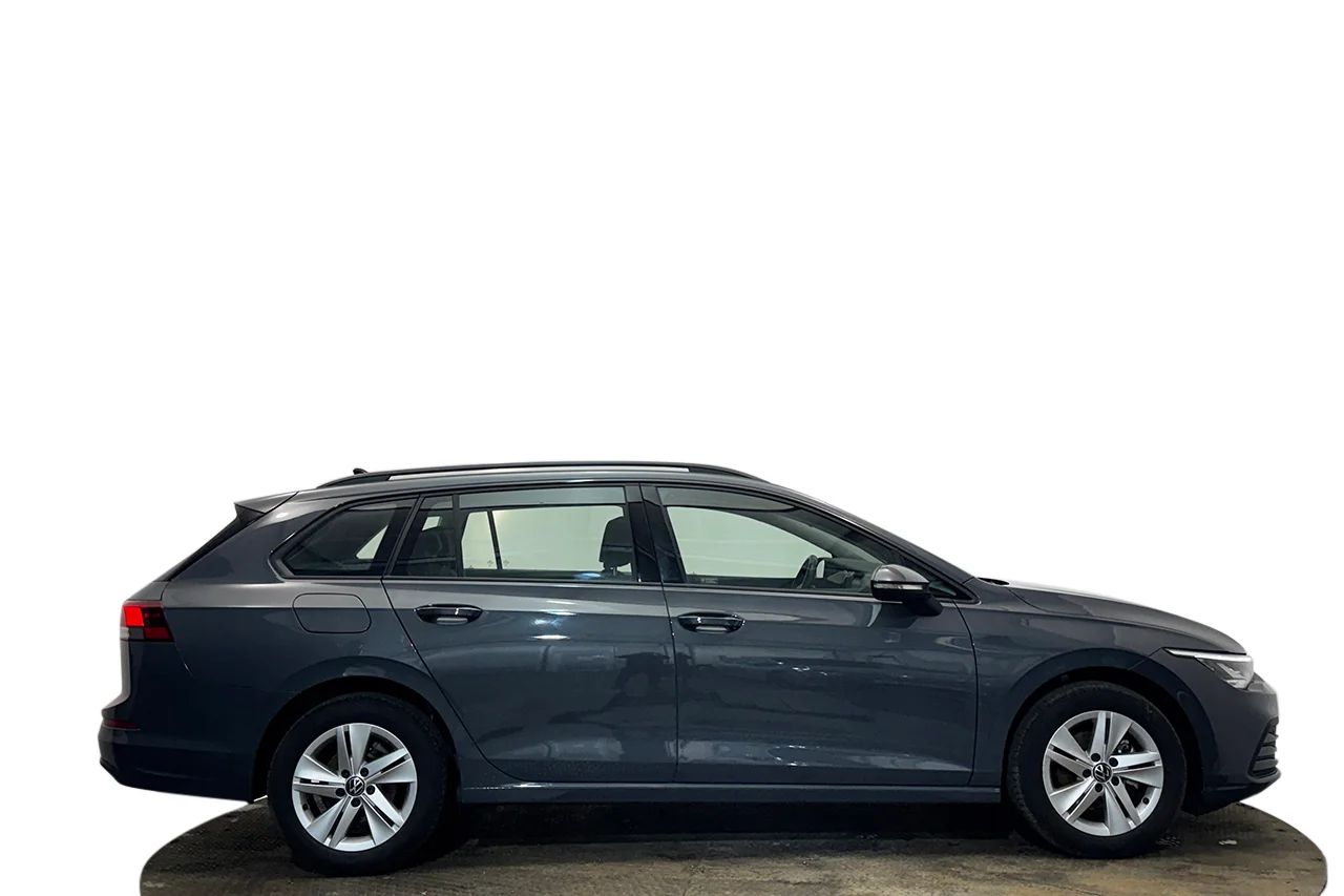 Volkswagen Golf Sportscombi 1.5 eTSI Automat Massage Nav Kamera Cockpit Keyless MOMS – bild 4 av 34