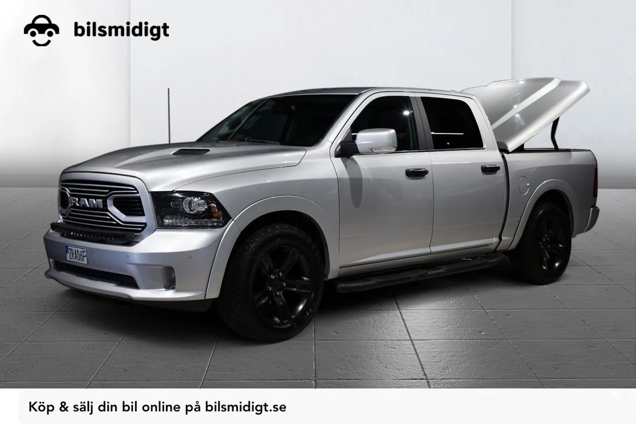 Dodge RAM 1500 Sport 5.7 V8 HEMI 4x4 Drag Pano Kåpa Skinn 395hk